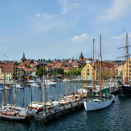 - Bed & Breakfast Svendborg